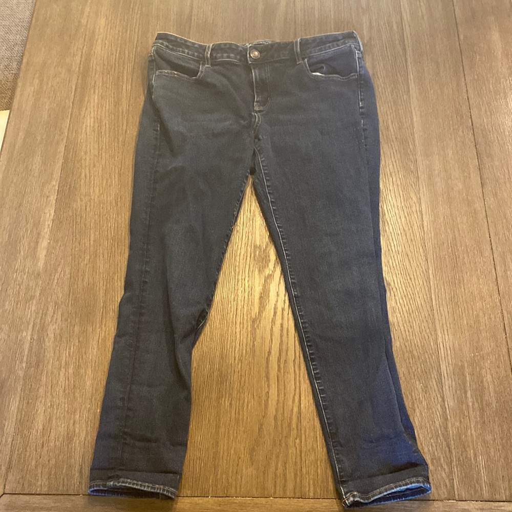 Women’s American Eagle jeans